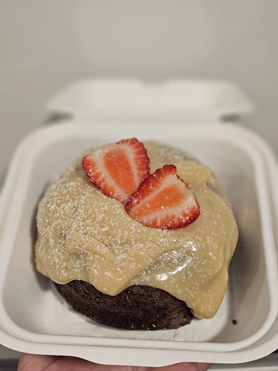 Caseirinho Chocolate com Nido e Morango